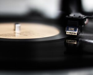 vinyl, plate, beautiful wallpaper, music, analog, vintage, hifi, sound, tinge, technology, nostalgia, music playback, audio, audio device, records, pickup, needle, background, nostalgic, aesthetic wallpaper, phone wallpaper